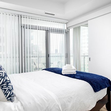 Downtown Toronto Condo Near Cn Tower, Scotiabank Arena, Rogers Centre, Union Station 外观 照片