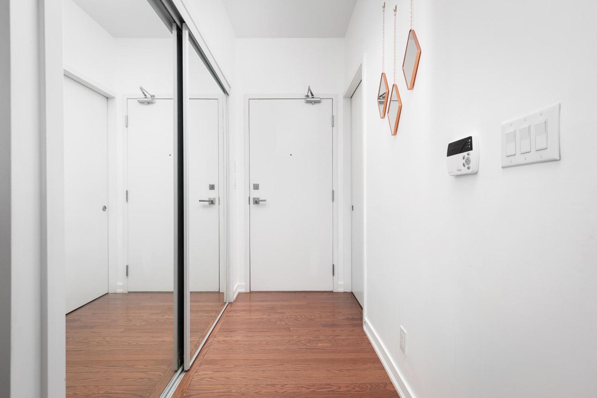 Downtown Toronto Condo Near Cn Tower, Scotiabank Arena, Rogers Centre, Union Station 外观 照片